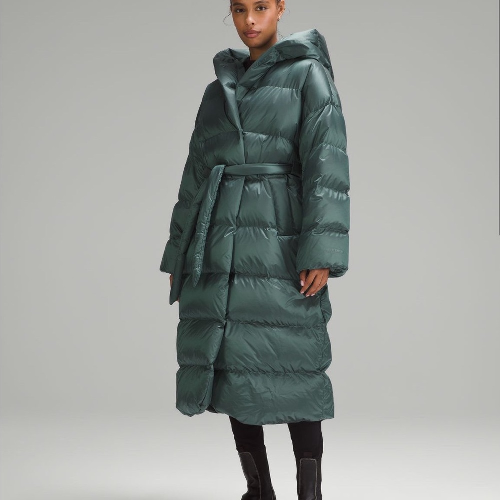 NWT Lululemon Insulated Long Blanket Wrap